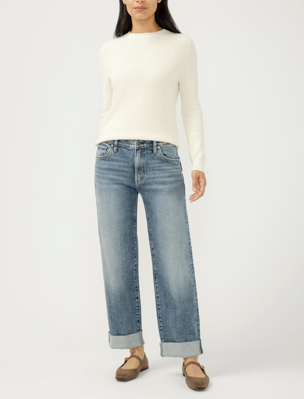 Relaxed Straight Leg F25