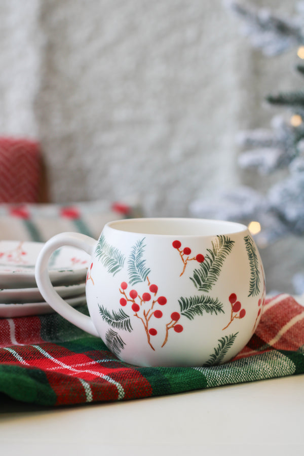 Pine & Berries Ball Mug