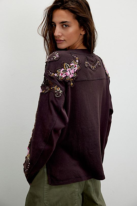 Lilith Tee F25
