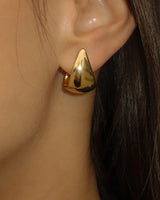 Bold Claw Hoops