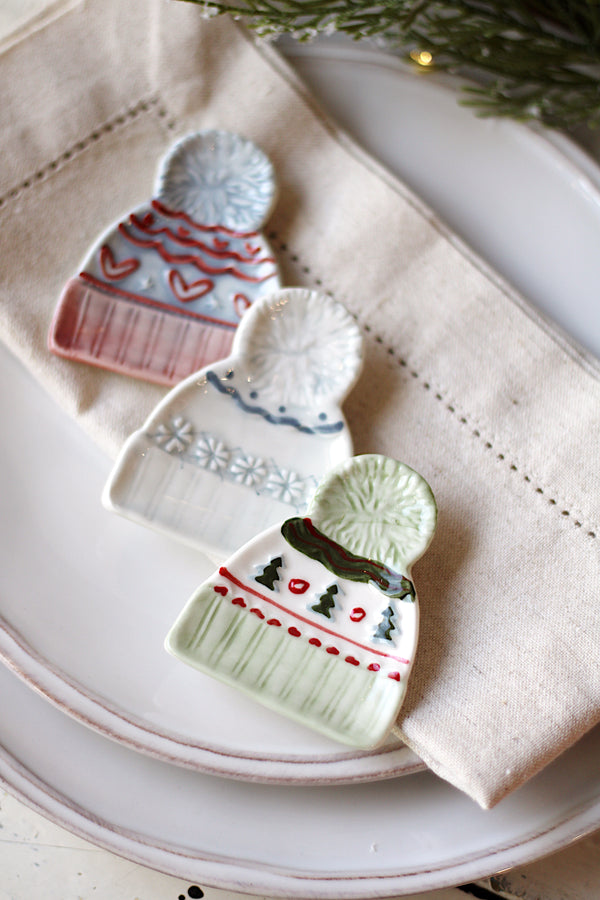 Sweater Plate W/Hat