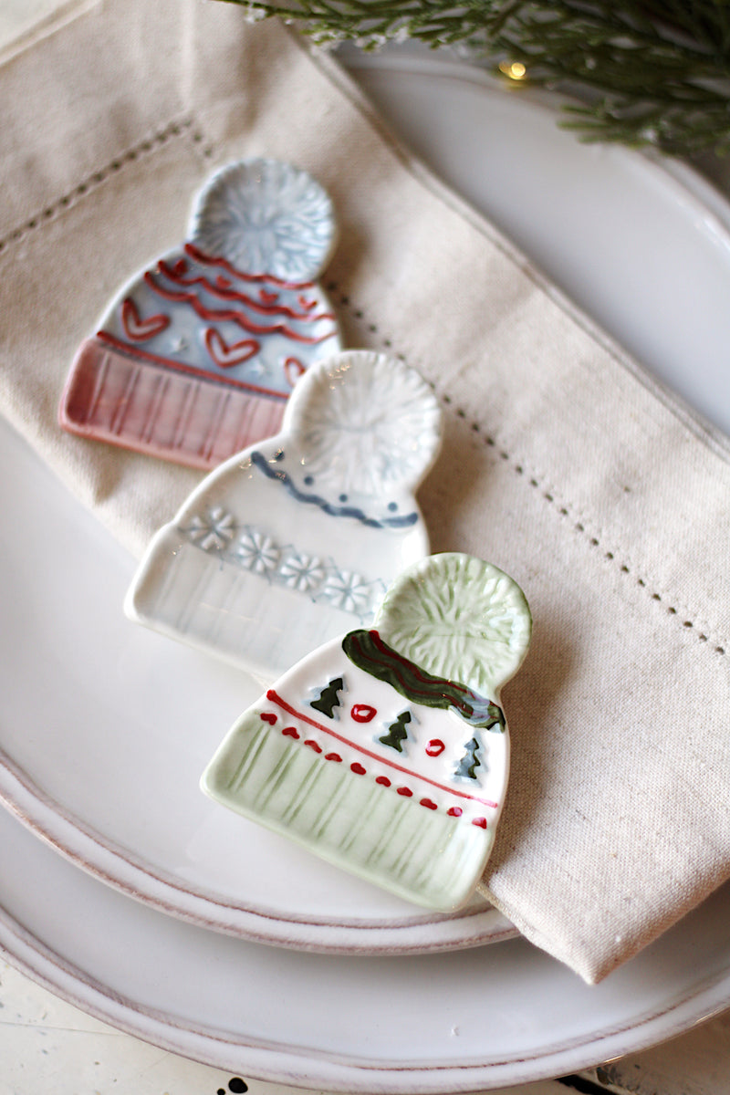 Sweater Plate W/Hat