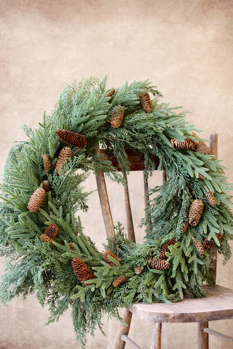 RT Mixed Cedar Wreath W/Cones