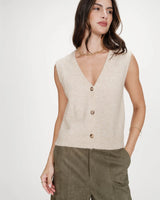 Nars Vest