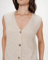 Nars Vest