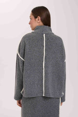 Pullover W/Piping