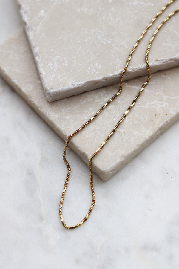 Tessa Textured Chain
