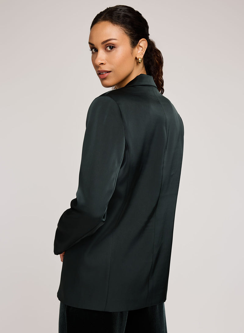 Dione Blazer