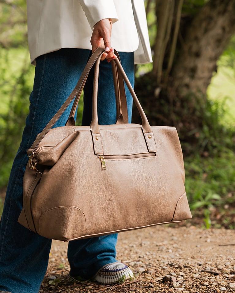 Alexis Weekender Bag F25